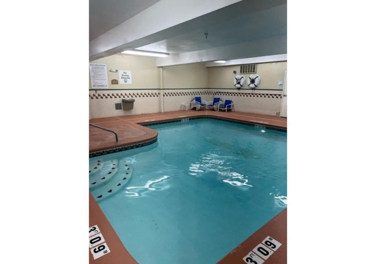 Wyndham Garden Anchorage Airport Hotel Eksteriør billede