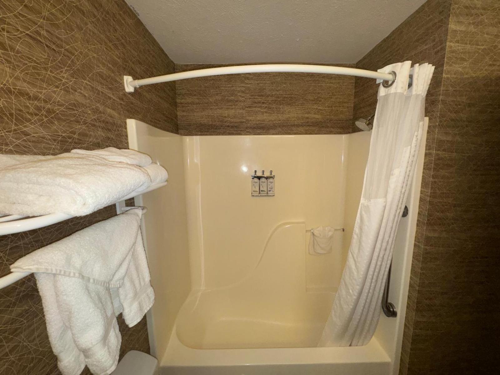 Wyndham Garden Anchorage Airport Hotel Eksteriør billede